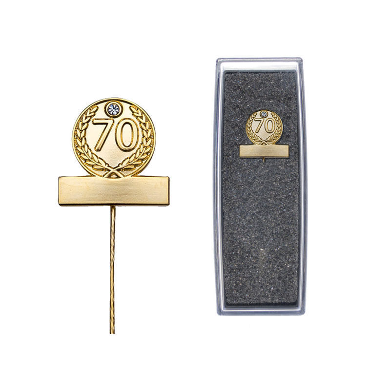 Image de Pin's anniversaire 70 Ans